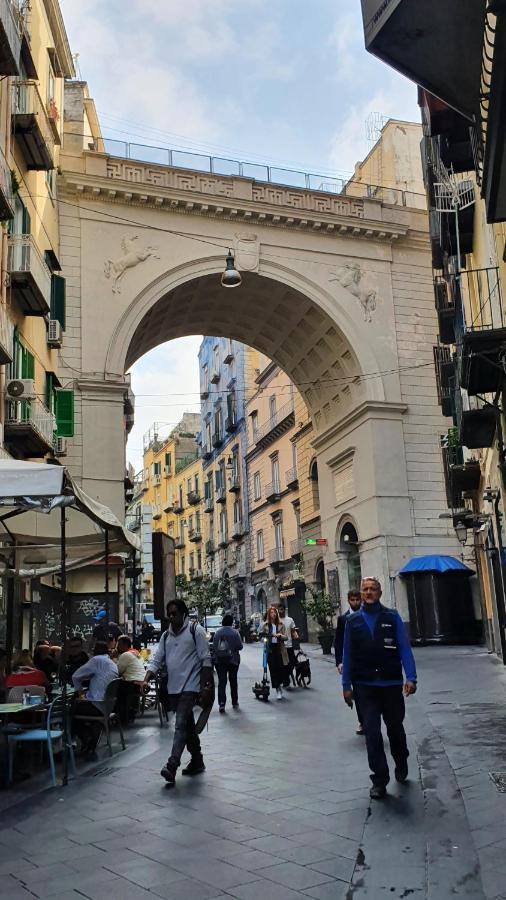 Casa Rosi Nel Cuore Di Napoli Apartment Exterior foto